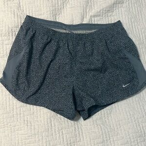 Nike dri fit animal print patterned shorts size M
